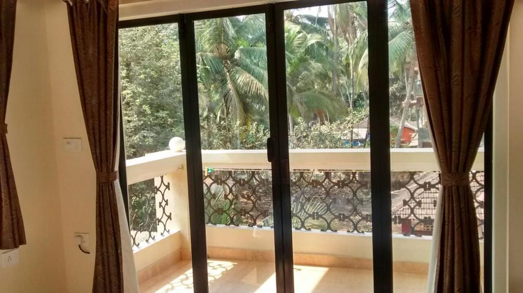 Ocean Crest Hotel Colva Luaran gambar