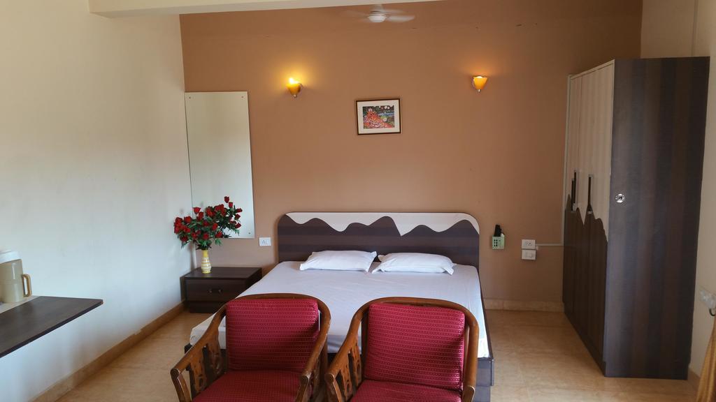 Ocean Crest Hotel Colva Luaran gambar